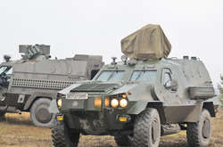 Військові протестували чотири броньовики на полігоні в Житомирській області