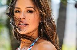 Эшли Грэм снялась в сексуальной фотосессии на последнем месяце беременности