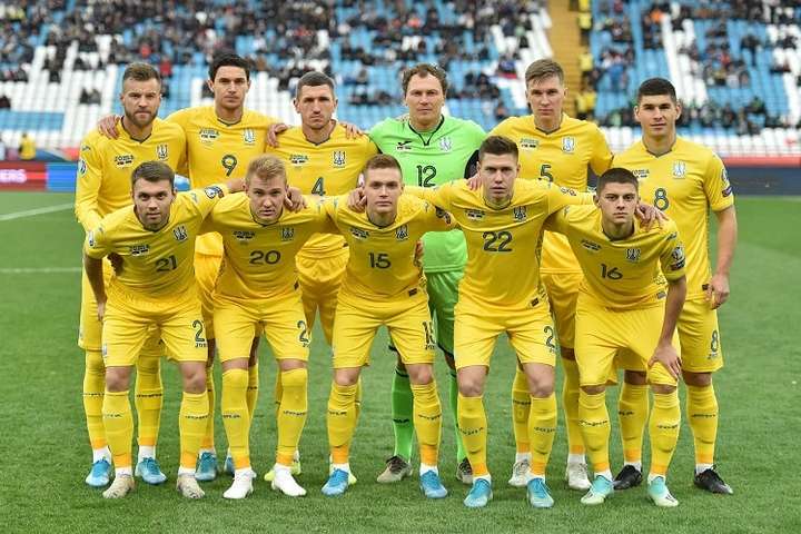 Навесні збірна України з футболу зустрінеться з Кіпром