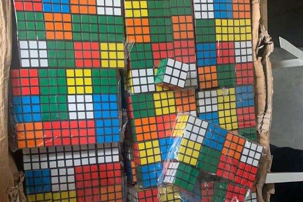 Одесские таможенники изъяли почти 8 тыс. контрафактных кубиков Рубика