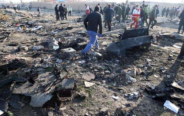 Авіакатастрофа в Ірані: ідентифікували перше тіло українця