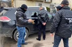 Правоохоронці спіймали на хабарі головного лісівника Львівщини 