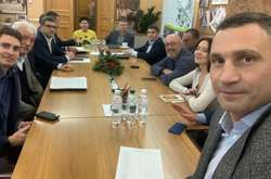 Кличко розвіяв чутки про операцію (фото)