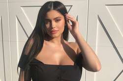  22-летняя Кайли Дженнер удивила поклонников откровенной съемкой в нижнем белье 