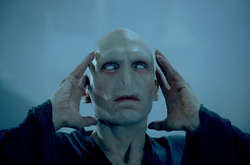 Художник пририсовал Волан-де-Морту человеческий нос. Что из этого вышло (видео)