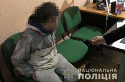 Поліцейські затримали 26-річного чоловіка, який облив потерпілого спиртовмісною речовиною та підпалив