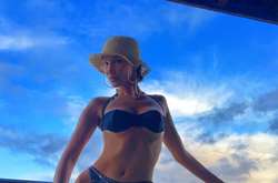 Белла Хадид обворожила поклонников точенной фигурой в прозрачном боди (фото)