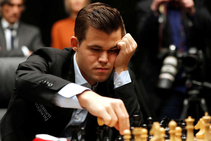 Гросмейстер Карлсен оновив світовий рекорд за кількістю партій без поразок