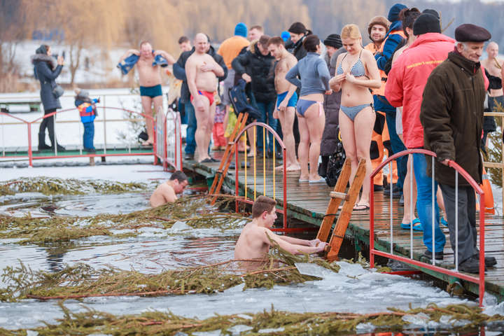 Вінничани святкуватимуть Водохреща на Вишенському озері