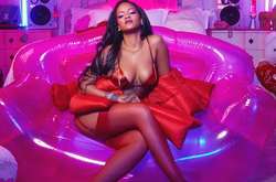  31-летняя Рианна рассекретила новую коллекцию своего бренда нижнего белья 
  