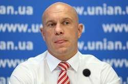 Кива в Раде рассматривал фото голых женщин