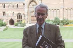 Помер син Толкіна, який малював карти для Володаря перснів