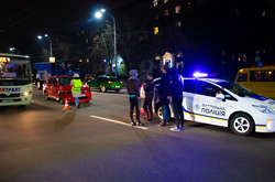 На Повітрофлотському проспекті Chevrolet збив пішохода (фото, відео)