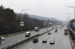 До уваги водіїв: у Києві сьогодні обмежать рух Столичним шосе