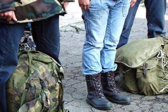 Громадяни України не хочуть служити в армії з 18 років