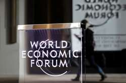 Стало известно, сколько «слуг народа» поедет на экономический форум в Давосе