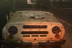 Поліцейські зупинили автомобіль за порушення ПДР