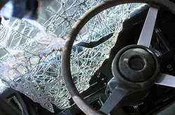 В Черкассах водитель сбил дедушку с двумя детьми