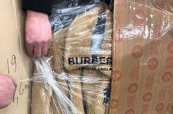 В Україну хотіли провезти брендовий одяг за «смішними» цінами 