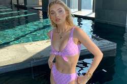  Супермодель покорила сеть фото в купальнике