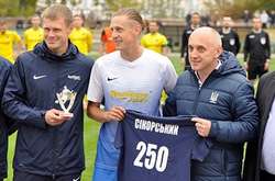 Відрахований за фото з двоголовим орлом український футболіст пояснив, навіщо їздив у Росію