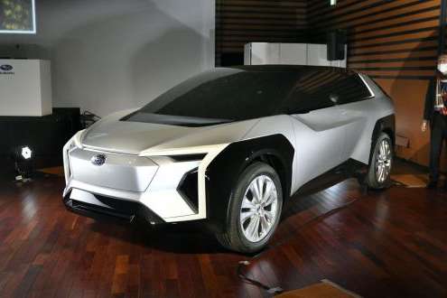 Японський автовиробник заявив про електрофікацію всього модельного ряду