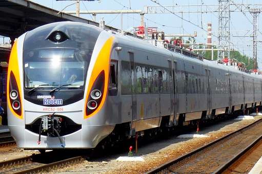 В Укрзалізниці повідомили, що українці почали частіше їздити до ЄС залізницею 