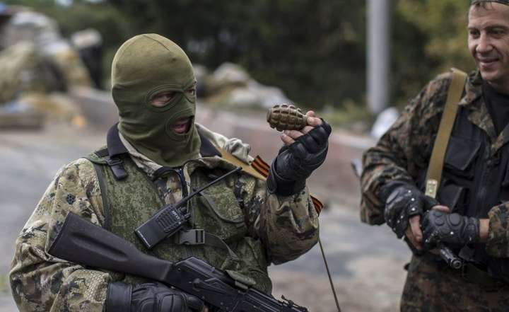 Росія перекидає бойовикам на Донбас військову техніку і боєприпаси 