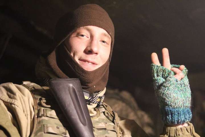 На Донбасі снайпер бойовиків застрелив 22-річного військового