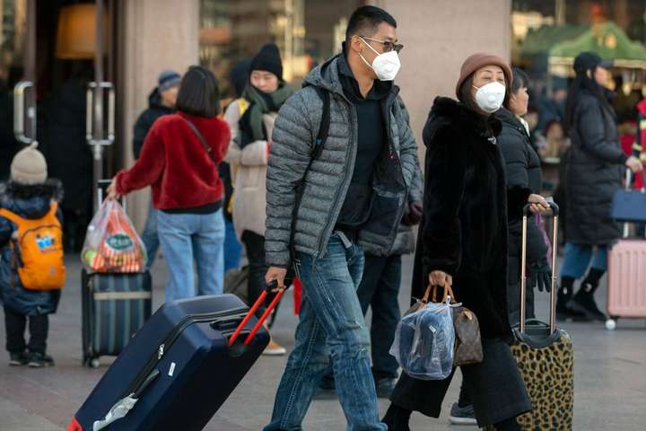 Коронавірус у Китаї: жителям 11-мільйонного Уханя заборонили покидати місто