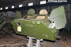 Нові БТР-4 для армії: ще не зроблені, але вже тріщать по всіх швах. Чому так?