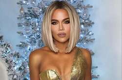 Хлои Кардашьян надела платье с экстремальными разрезами без белья