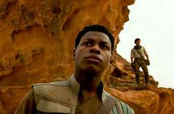  Папа и мама Джона были уверены, что сын просто хочет снять интервью с их участием 
  