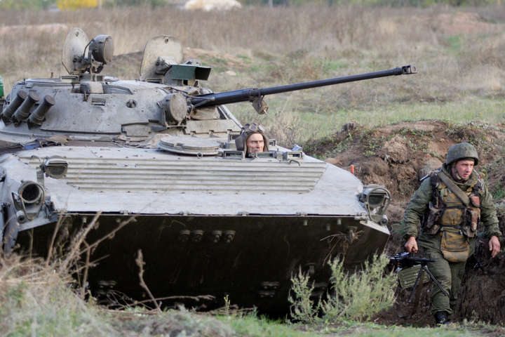 Бойовики на Донбасі збільшили кількість обстрілів, поранено військового