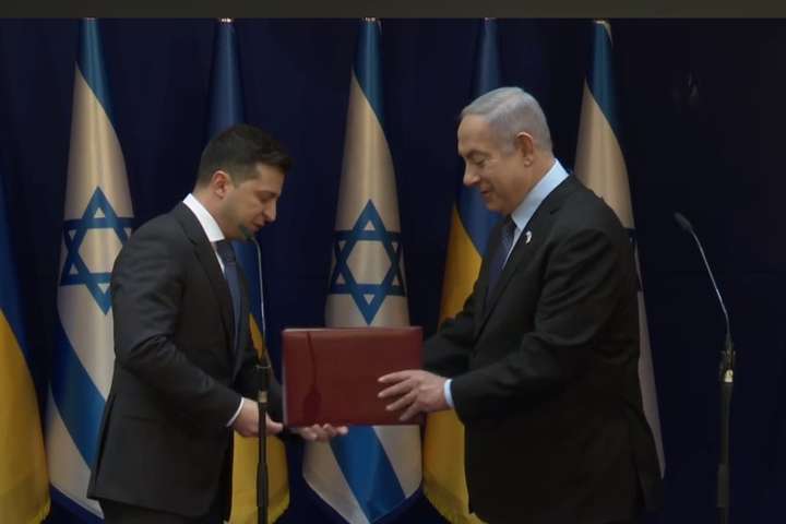 Зеленський подарував Нетаньягу листа про порятунок євреїв 