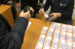 Податківця затримано під час одержання неправомірної вигоди в сумі 20 тис. грн