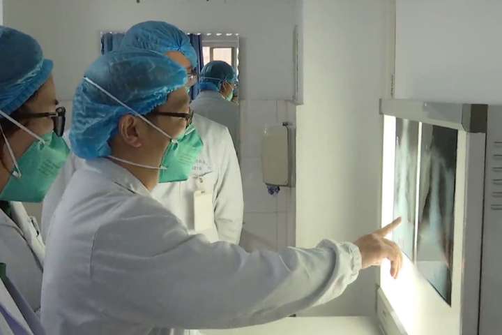 Новый вирус в Китае: врачи смогли вылечить уже 36 пациентов