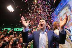 Подарок или наказание? В апреле 2019 года Владимир Зеленский победил на выборах президента