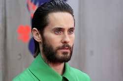 Джаред Лето попросил фанатов писать ему и оставил номер телефона