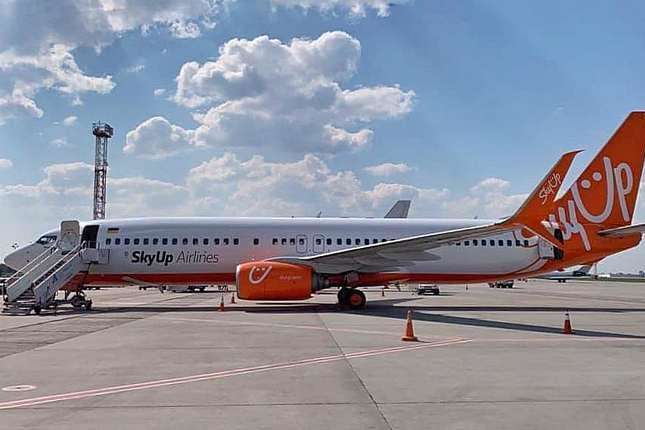 SkyUp призупиняє чартерні рейси до Китаю у зв'язку з коронавірусом