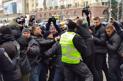 Акция «за русский язык» в Харькове увенчалась дракой (видео)