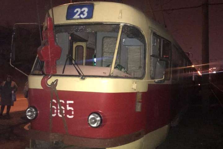 У Харкові трамвай збив на смерть пішохода