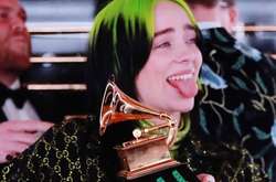  Билли Айлиш получила премию «Грэмми» в пяти номинациях, в том числе четыре самых престижных: «Лучшая песня», «Альбом года», «Лучшая запись» и «Лучший новый музыкант» 
  