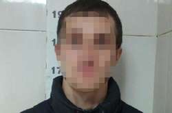 Столичні поліцейські затримали молодика за побиття батька