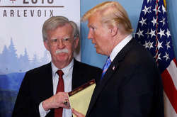 Білий дім хоче заборонити Болтону публікувати мемуари, в яких йдеться про Україну