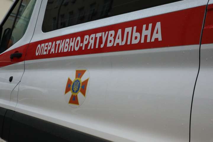 У Києві чоловік загинув під колесами тролейбуса (оновлено)