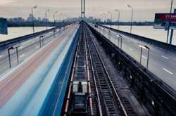 Дорожники проведуть на Південному мосту протиаварійні роботи