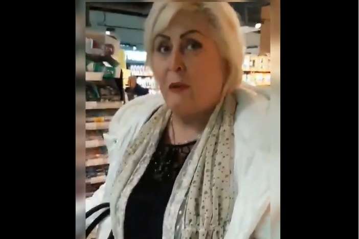 «Ти ж хотіла русского міра!»: киянка змусила Нелю Штепу тікати з супермаркету (відео)