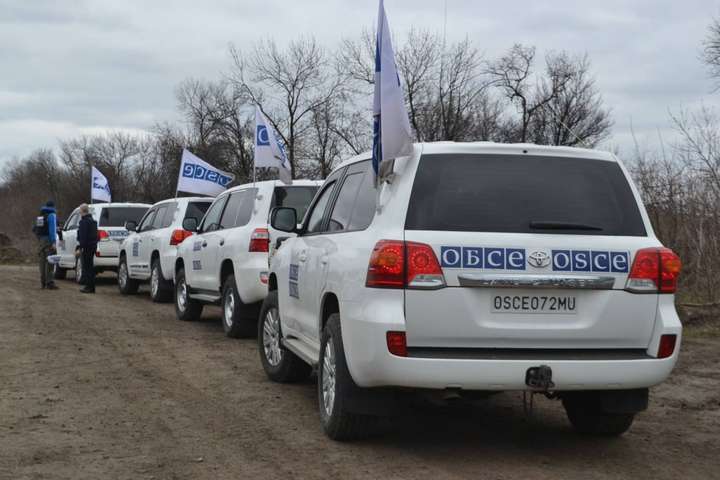 Місія ОБСЄ у четвер зафіксувала на Донбасі близько 110 вибухів