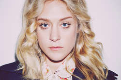 45-летняя Хлоя Севиньи подтвердила беременность